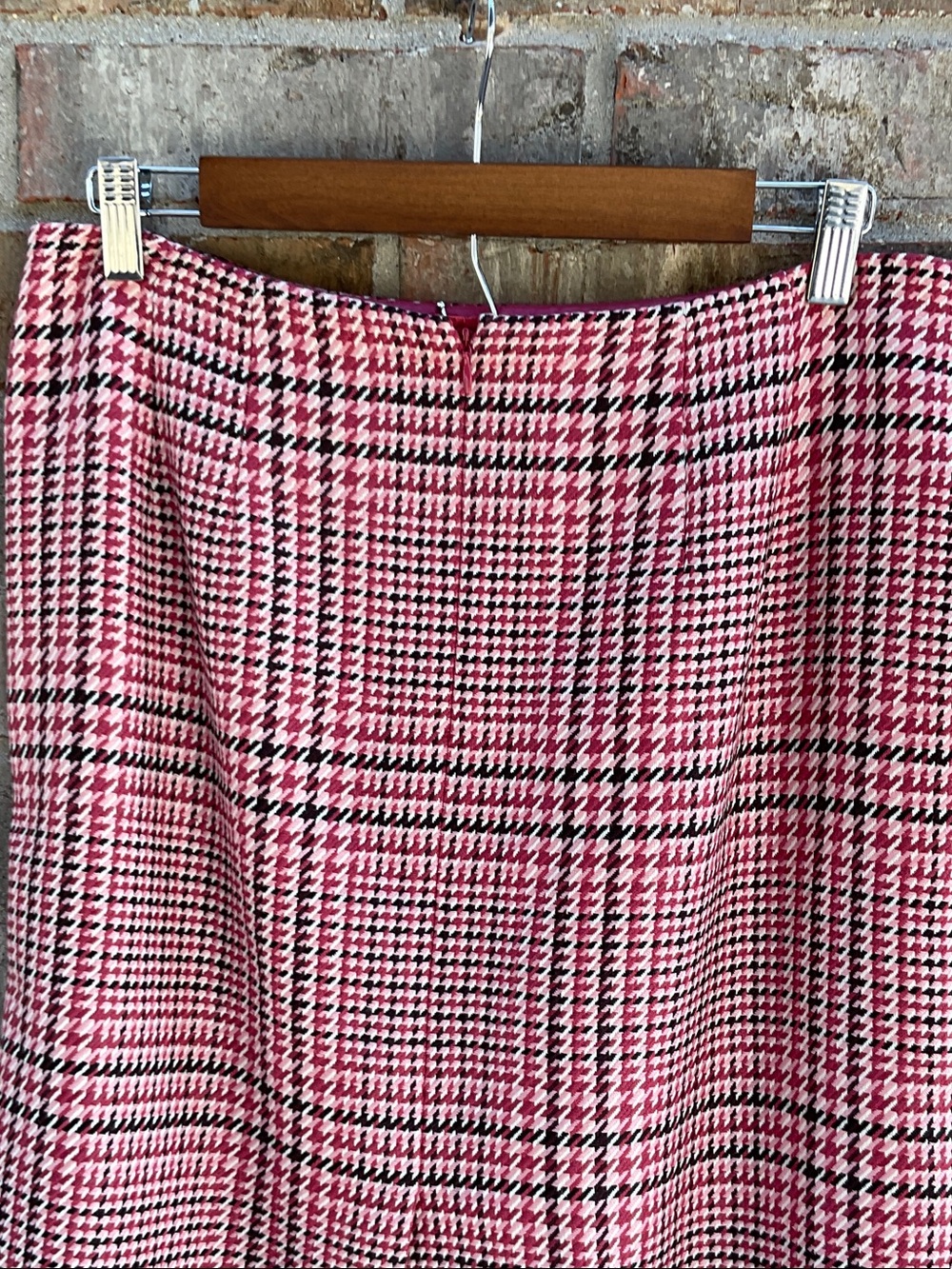 Take 50% OFF-Talbots Pink Plaid Pencil Skirt, Size-12 - Picture 6 of 9